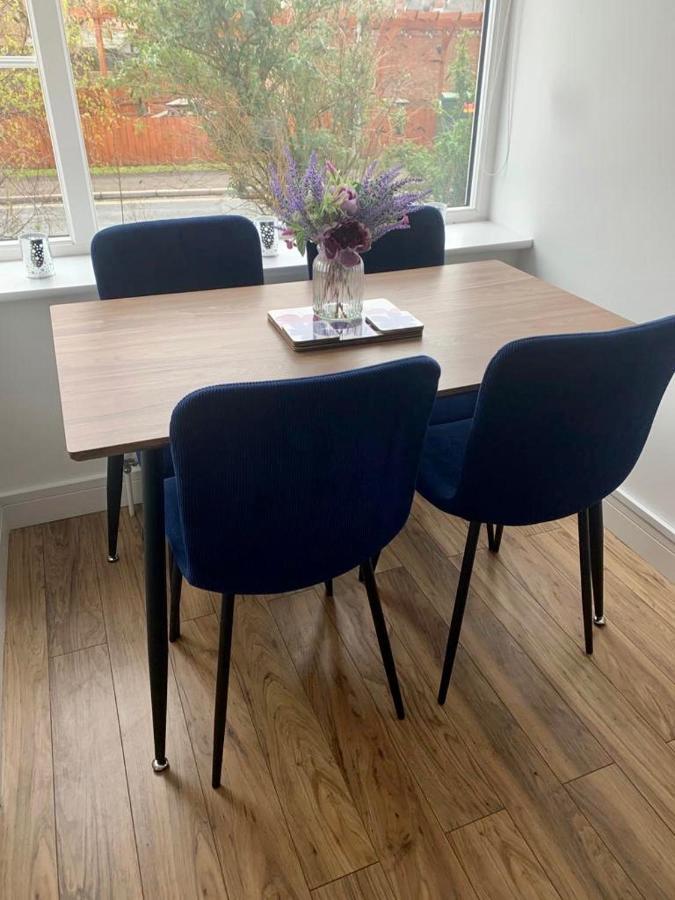 Comfy 2 Bed House Located At Wareham Train Station Villa Екстериор снимка